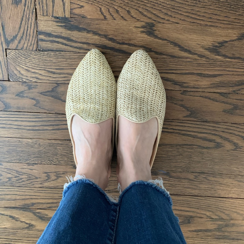 Universal Thread woven slides
